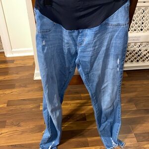 Women’s maternity jeans size 10